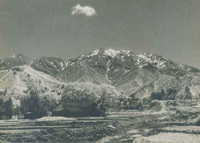 田園から見る　粟ヶ岳