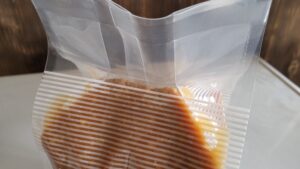 味噌　袋詰め後